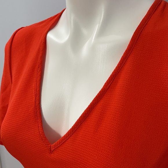 Orange v-neck crop top zipper back with tie around bow - Picture 2 of 9